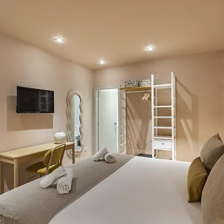 Ola Living Diagonal Guest house *