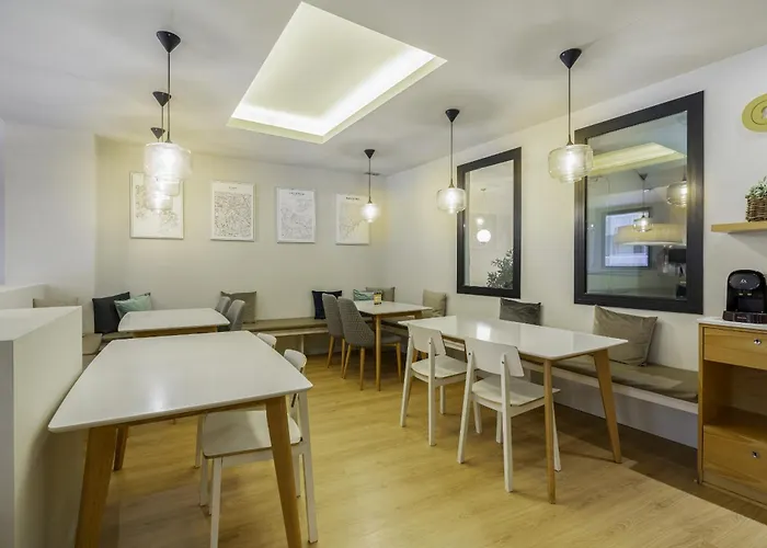 Ola Living Diagonal Gæstehus Barcelona