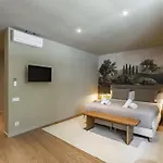 Πανσιόν Ola Living Diagonal 3*
